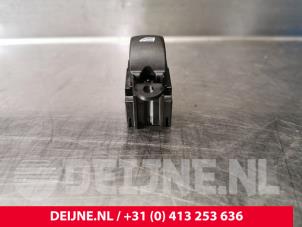 Volvo V40 Electric window switch O135454 photo 3
