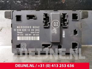 Gebruikte Centrale Deurvergrendelings Module Mercedes Vito (639.6) 2.2 109 CDI 16V Prijs € 48,40 Inclusief btw aangeboden door van Deijne Onderdelen Uden B.V.