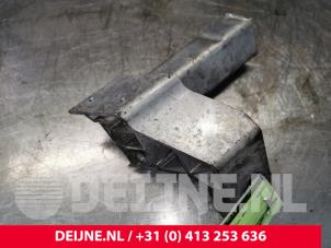 Mercedes C-Klasse Chassisstreifen vorne O135564 foto 3