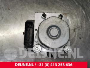 Peugeot 108 ABS Pumpe O135582 foto 3