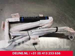 Tesla Model S Airbag hemel links O135653 foto 2