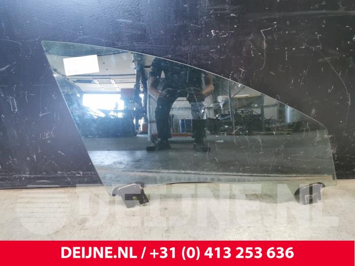 Tesla Model S Portierruit 4Deurs rechts-voor O135691