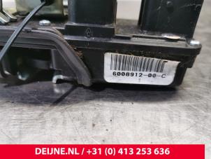 Tesla Model S Front door lock mechanism 4-door, right O135693 photo 3