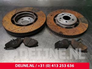 Mercedes GLE Bremsscheibe + Bremsklotz hinten O135701 foto 3
