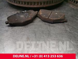 Mercedes GLE Bremsscheibe + Bremsklotz hinten O135701 foto 2