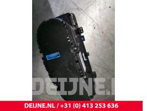 Volkswagen Caddy Kilometerteller KM O135761 foto 2