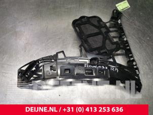 Mercedes GLE Bumpersteun rechts-achter O135735 foto 3