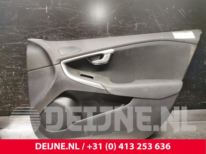 Volvo V40 Front door trim 4-door, right O135848