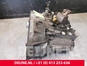 Ford Transit Versnellingsbak O135856 foto 2