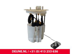 Gebruikte Tank element Pomp Volvo V40 (MV) 2.0 D4 16V Prijs € 50,00 Margeregeling aangeboden door van Deijne Onderdelen Uden B.V.