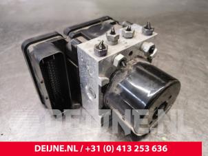 Volvo V40 ABS Pumpe O135956 foto 3