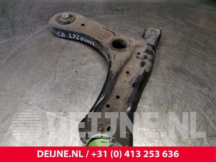 Volkswagen Polo Draagarm onder rechts-voor O135964