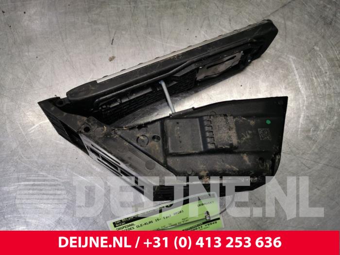 Mercedes GLE Gaspedaal O136307