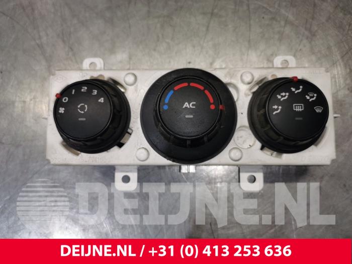 Opel Movano Kachel Bedieningspaneel O136324