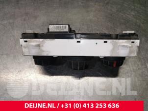 Opel Movano Kachel Bedieningspaneel O136324 foto 2