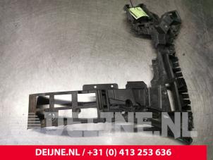 Volvo XC90 Rear bumper bracket, right O136461 photo 2