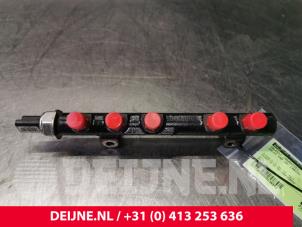 Volvo V40 Einspritzdüse (Einspritzer) O136541 foto 2