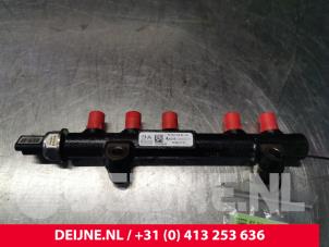 Gebruikte Injector brug Volvo V40 (MV) 1.6 D2 Prijs € 50,00 Margeregeling aangeboden door van Deijne Onderdelen Uden B.V.