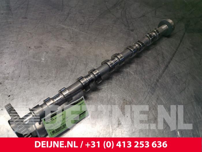 Volvo V70 Nockenwelle O136550