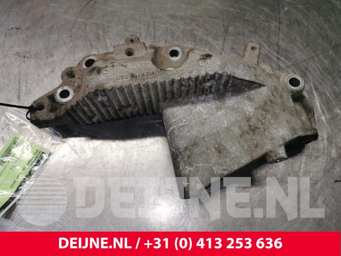Opel Movano Motorsteun O136556
