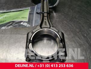 Volvo V70 Piston O136757 photo 2