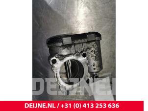Opel Vivaro Gasklephuis O136977 foto 2