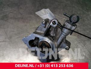 Gebruikte Vacuumpomp (Diesel) Renault Trafic New (FL) 2.0 dCi 16V 115 Prijs € 42,35 Inclusief btw aangeboden door van Deijne Onderdelen Uden B.V.