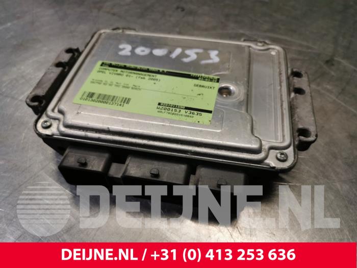 Opel Vivaro Computer Motormanagement O137141