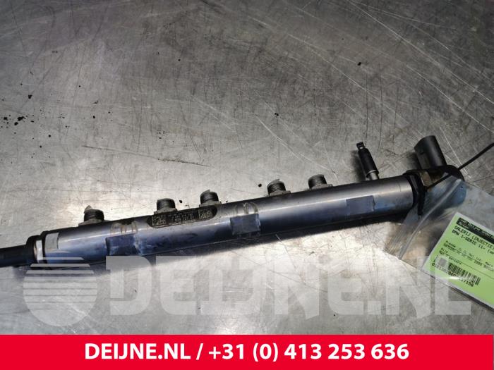 BMW 1-Serie Einspritzdüse (Einspritzer) O137158