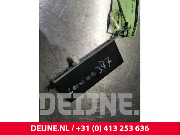Porsche Cayenne Antenna Amplifier O137180