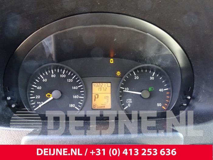 Mercedes Sprinter Kilometerteller KM O137289