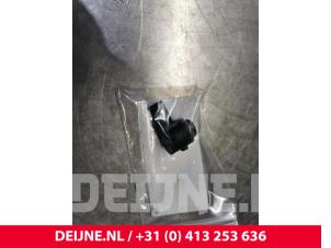 Gebruikte Sensor PDC Mercedes Vito Tourer (447.7) 2.0 119 CDI 16V Prijs € 24,20 Inclusief btw aangeboden door van Deijne Onderdelen Uden B.V.
