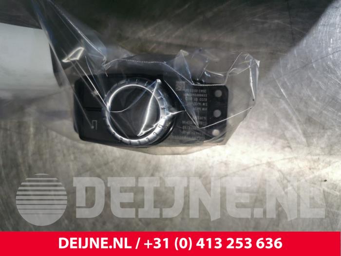 Mercedes B-Klasse Regeleinheit Multi Media O137565
