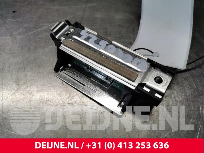 Mercedes B-Klasse Antenne O137676