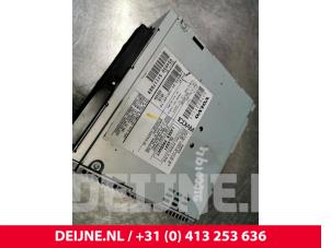 Volvo V50 CD player O137867 photo 2