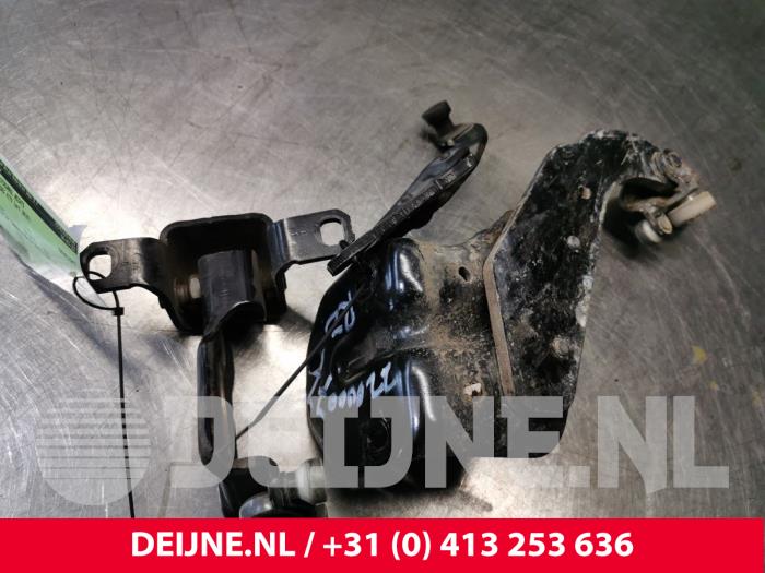 Mercedes Vito Sliding door roller, right O137939