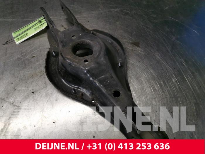 BMW 1-Serie Rear spring retainer, left O138038