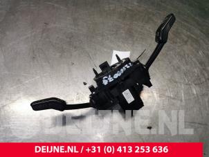 Volkswagen Transporter Steering column stalk O138070 photo 2