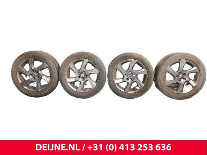 Volvo V40 Set of wheels O138109