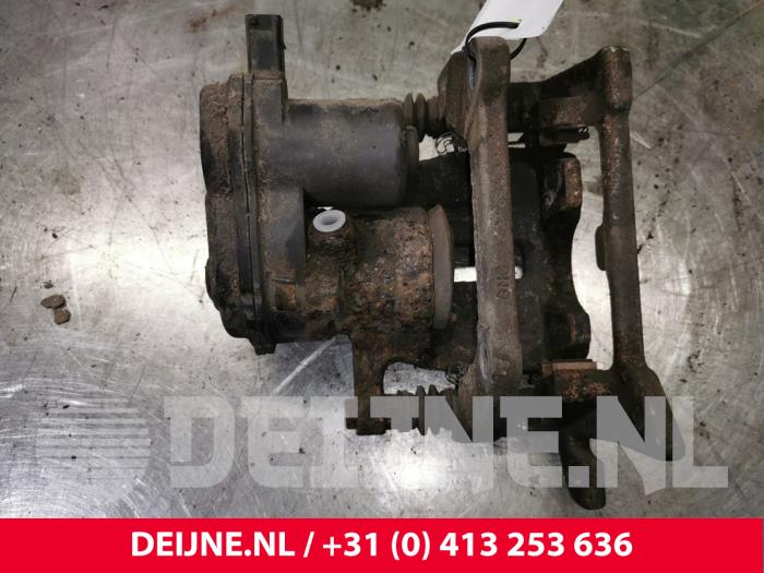 Audi A5 Remklauw (Tang) rechts-achter O138155