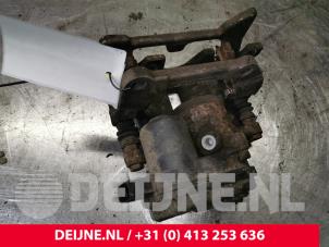Audi A5 Rear brake calliper, right O138155 photo 2