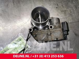Opel Movano Gasklephuis O138199 foto 2