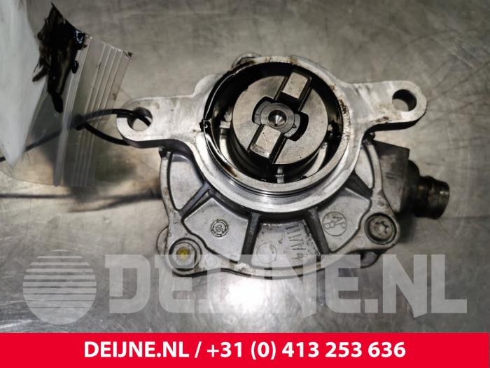 Nissan Primastar Vacuum pump (diesel) O138218