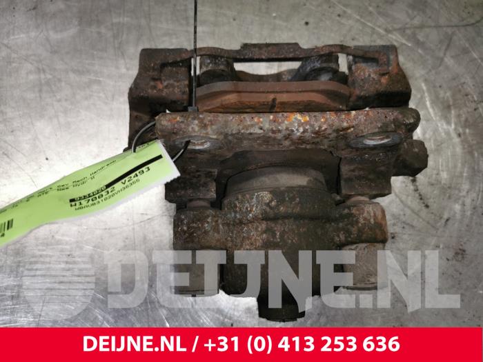 BMW 1-Serie Remklauw (Tang) links-achter O138234