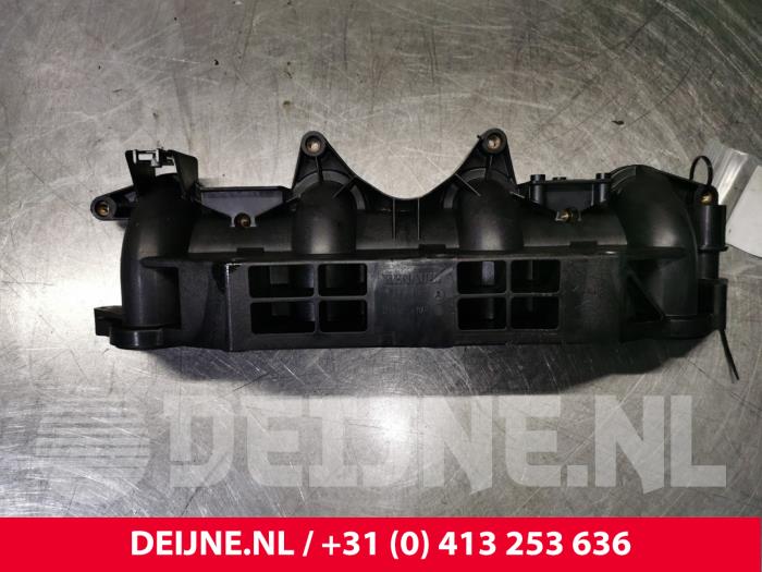 Opel Movano Inlaatspruitstuk O138236