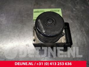 Mercedes C-Klasse ABS Pomp O138263 foto 3