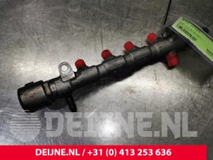 Volkswagen Golf Einspritzdüse (Einspritzer) O138304 foto 2