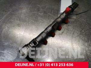 Volkswagen Golf Einspritzdüse (Einspritzer) O138304 foto 3
