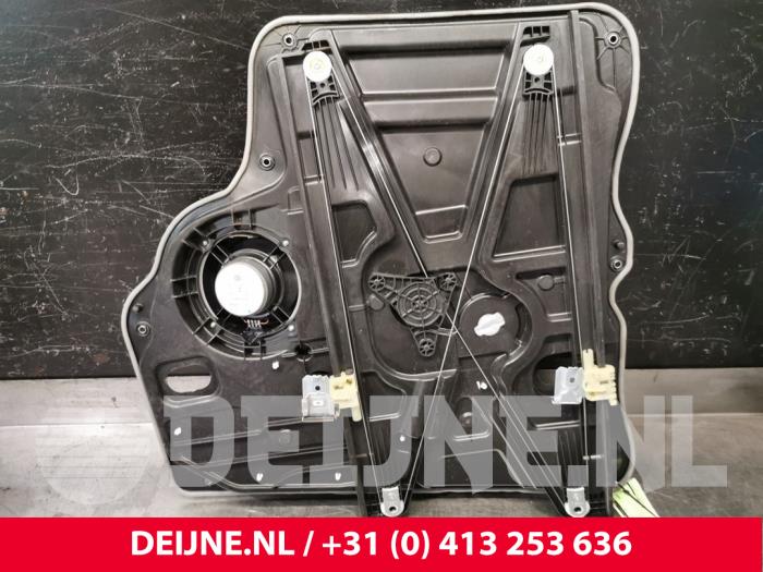 Volkswagen Transporter Fenstermechanik 2-türig rechts vorne O138331