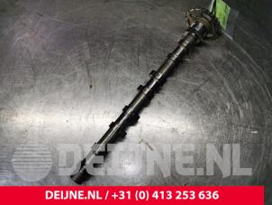 Mercedes Sprinter Camshaft O138335 photo 2